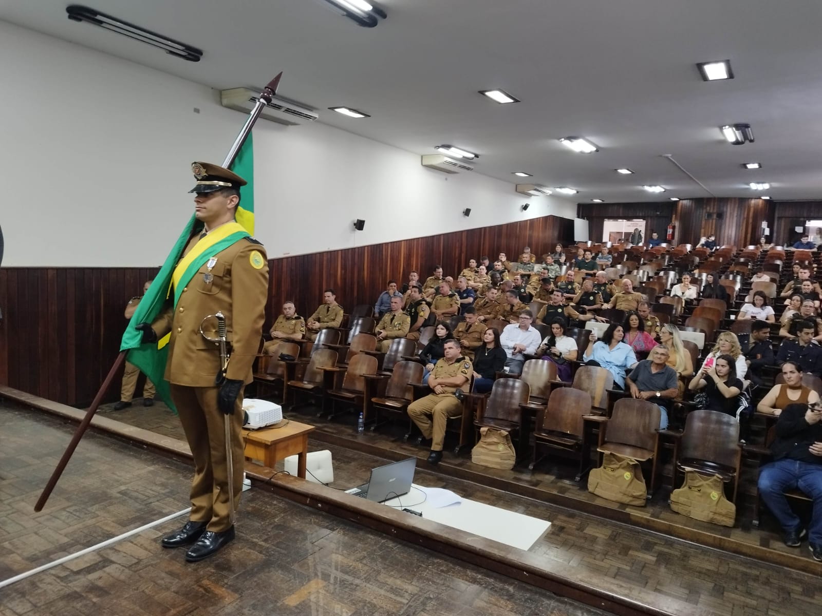 Policia Militar realiza comemoração de 170 anos da PM no Paraná